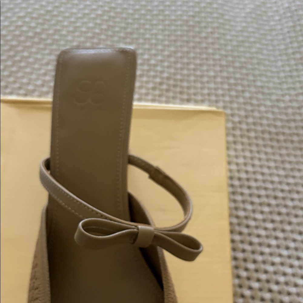 Pointed Toe Knit Slingback Mule in Brown with Bow Accent - Picture 2 of 7